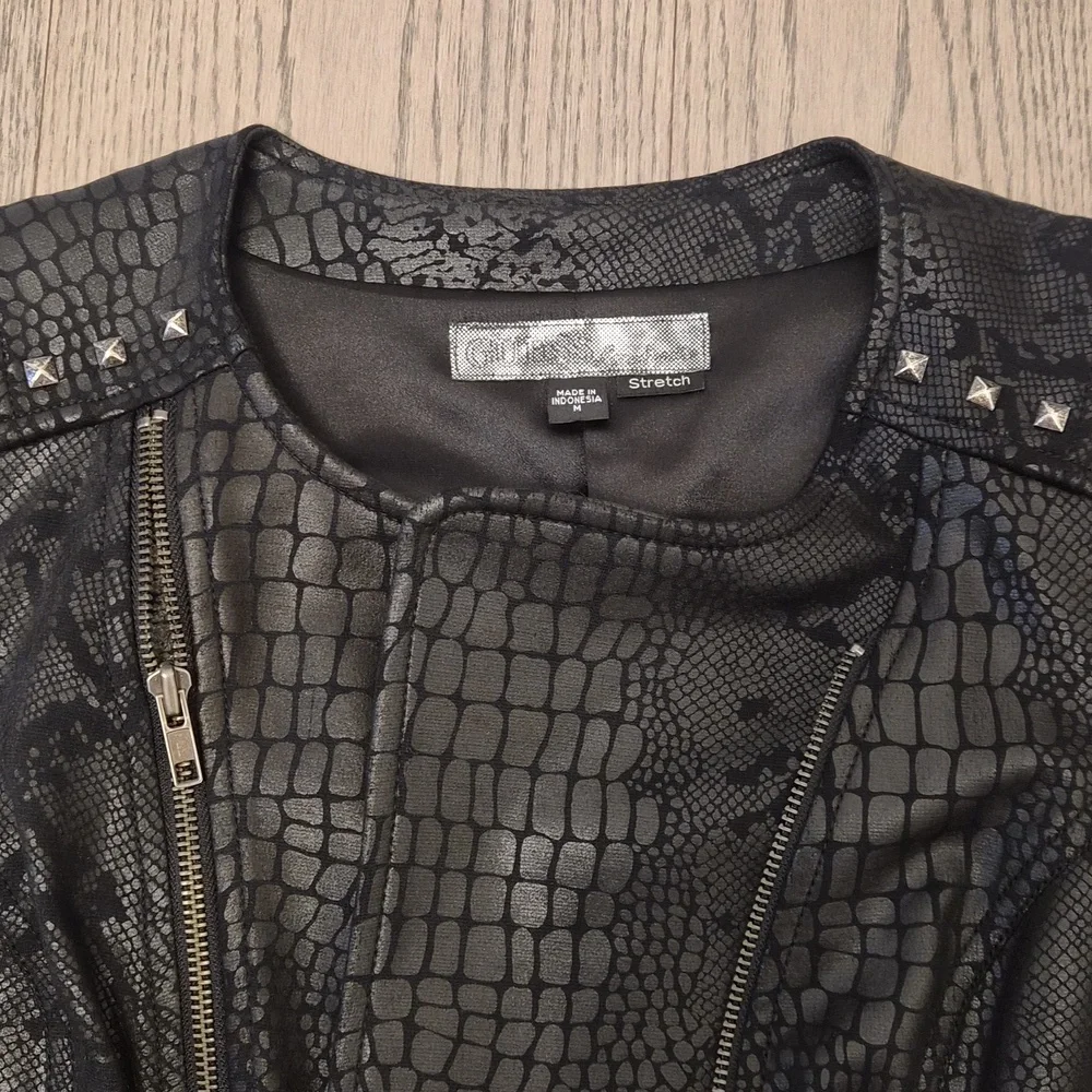 Guess Black Croc-Embossed Women's Jacket Size M - Picture 2 of 14